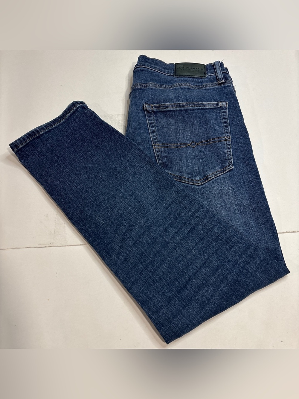 Lucky Brand 410 Jeans Mens 36x30 Athletic Fit Blue Stretch Denim Pants